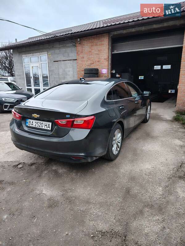 Седан Chevrolet Malibu 2016 в Кропивницком