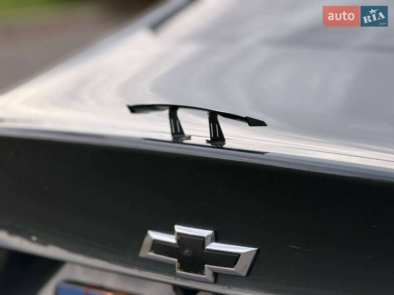 Седан Chevrolet Malibu 2017 в Кривом Роге