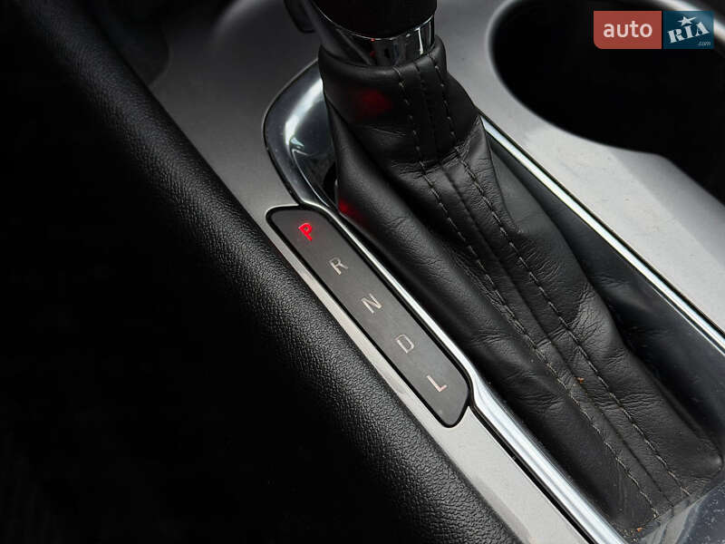 Седан Chevrolet Malibu 2017 в Кривом Роге