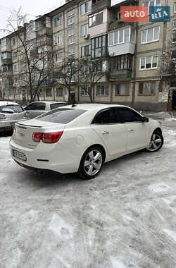 Седан Chevrolet Malibu 2012 в Киеве