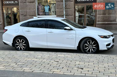 Седан Chevrolet Malibu 2018 в Кропивницком