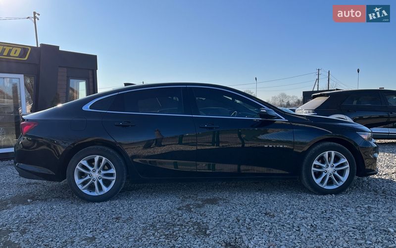 Седан Chevrolet Malibu 2017 в Коломые