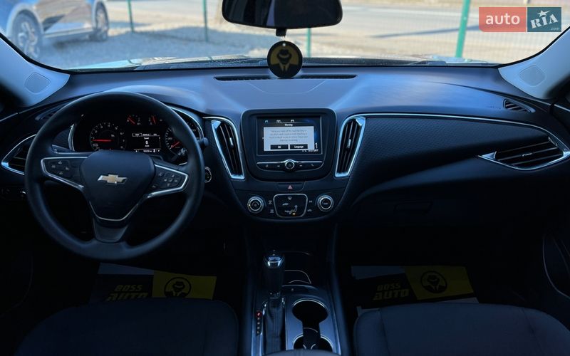 Седан Chevrolet Malibu 2017 в Коломые