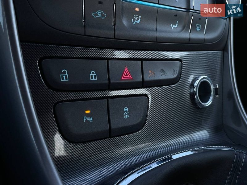 Седан Chevrolet Malibu 2012 в Киеве