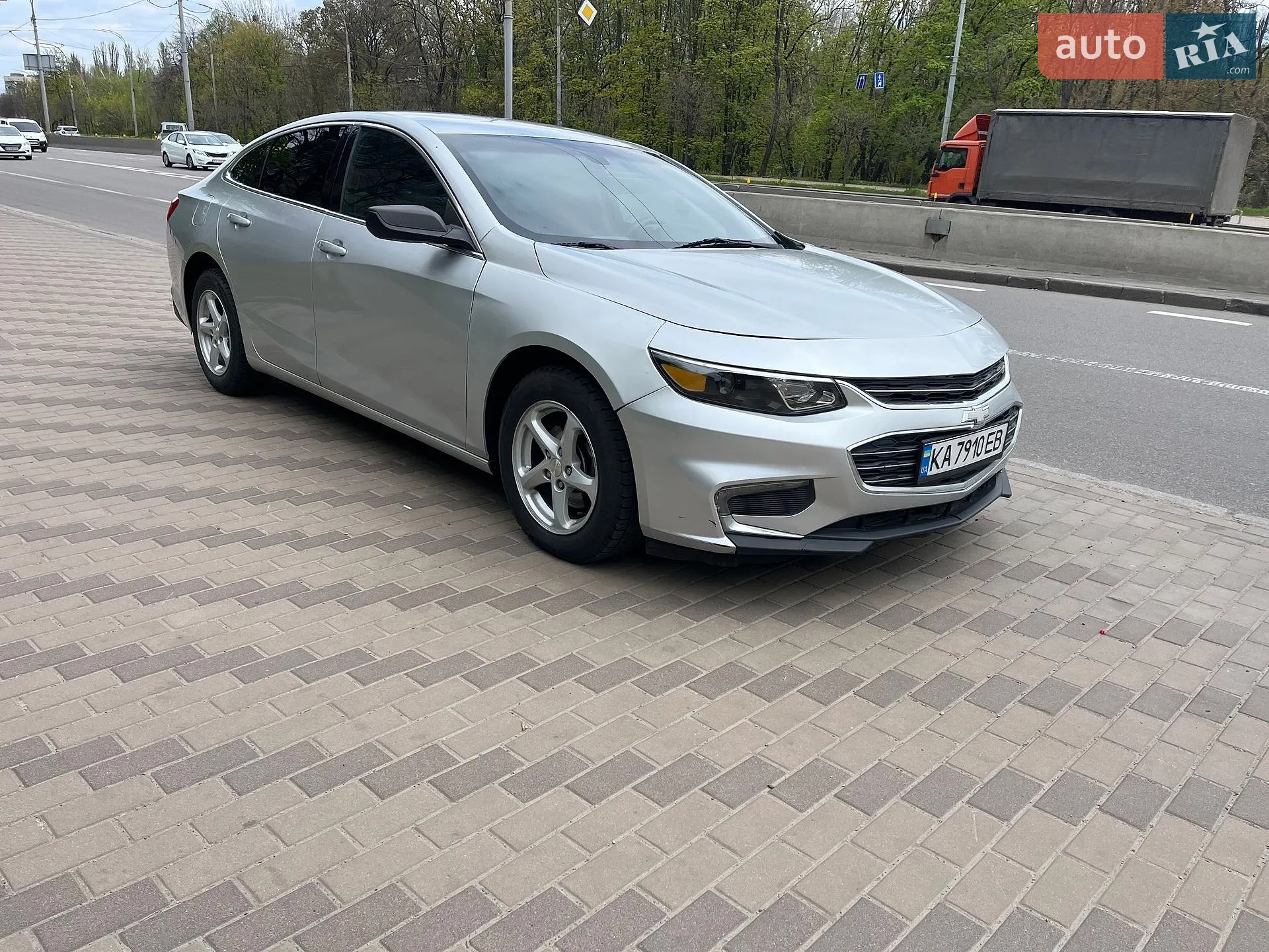 2016 Chevrolet Malibu - мініатюра 3