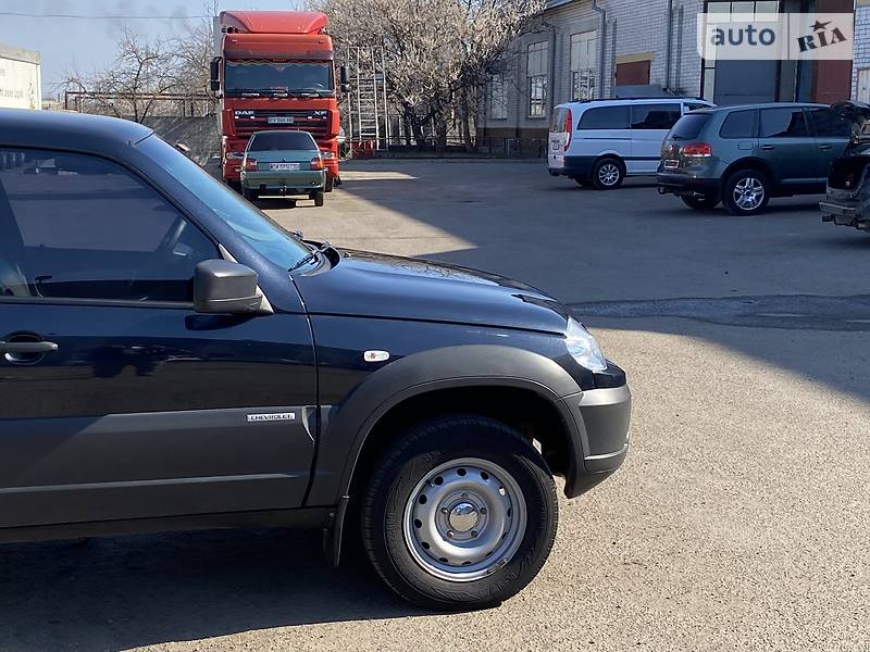Позашляховик / Кросовер Chevrolet Niva 2015 в Черкасах