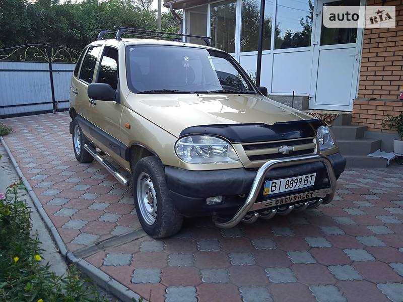 Внедорожник / Кроссовер Chevrolet Niva 2006 в Чернухах