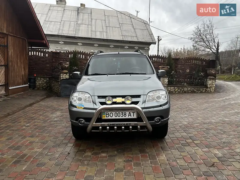 Chevrolet Niva 2010