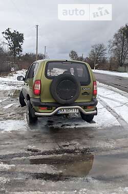 Позашляховик / Кросовер Chevrolet Niva 2004 в Краснокутську