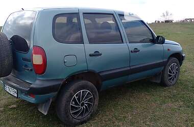 Внедорожник / Кроссовер Chevrolet Niva 2006 в 