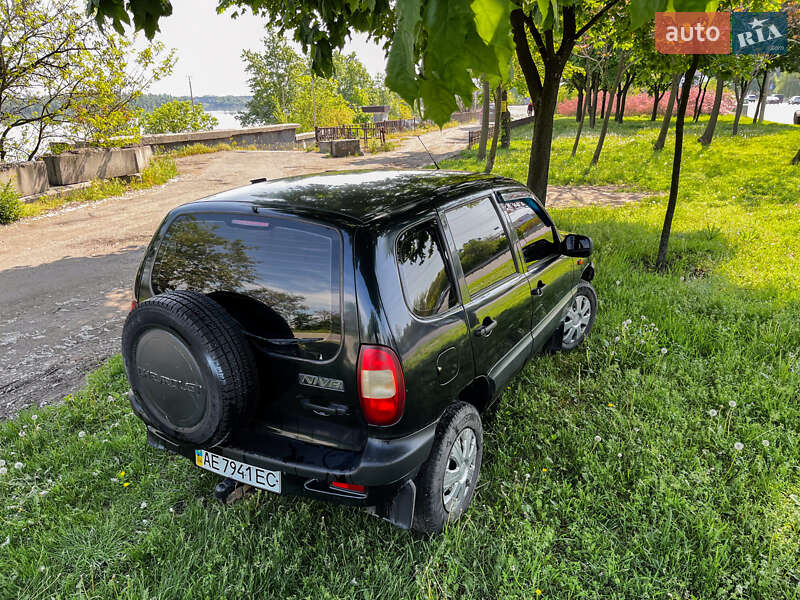 Позашляховик / Кросовер Chevrolet Niva 2006 в Дніпрі