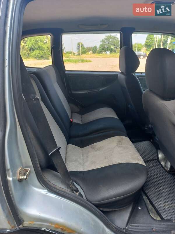 Позашляховик / Кросовер Chevrolet Niva 2004 в Верхньодніпровську