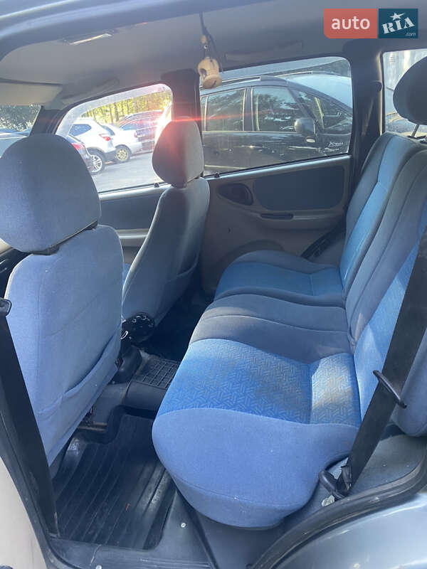 Позашляховик / Кросовер Chevrolet Niva 2005 в Хмельницькому фото 11 Позашляховик / Кросовер Chevrolet Niva 2005 в Хмельницькому