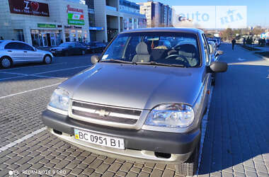 Внедорожник / Кроссовер Chevrolet Niva 2008 в Львове