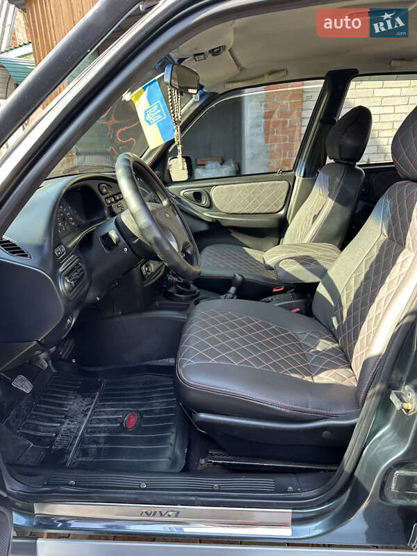 Внедорожник / Кроссовер Chevrolet Niva 2008 в Славянске фото 6 Внедорожник / Кроссовер Chevrolet Niva 2008 в Славянске