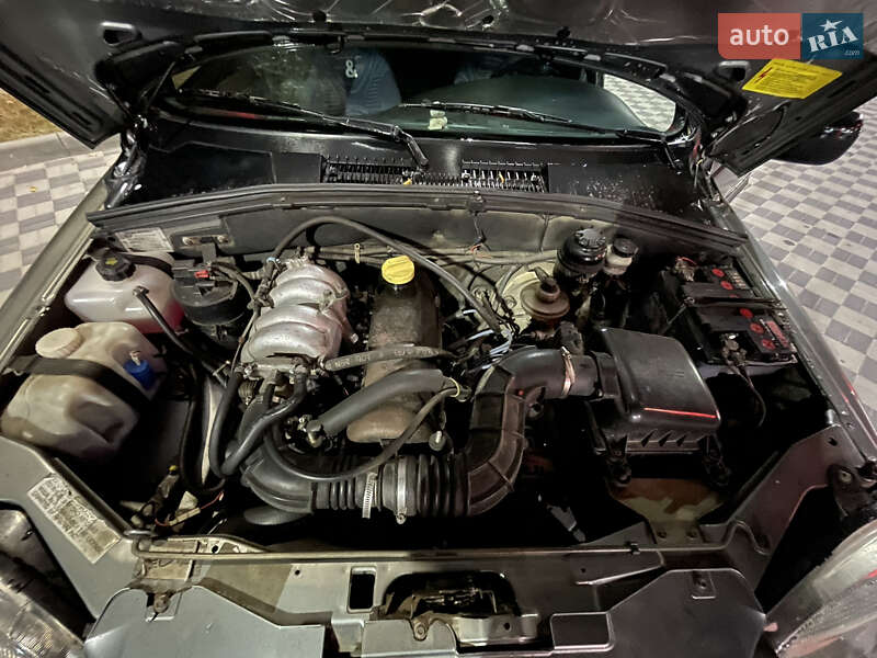 Позашляховик / Кросовер Chevrolet Niva 2006 в Хмельницькому