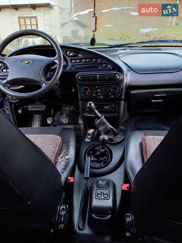 Внедорожник / Кроссовер Chevrolet Niva 2007 в Яремче