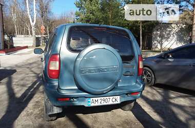 Внедорожник / Кроссовер Chevrolet Niva 2005 в Житомире