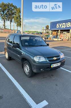 Позашляховик / Кросовер Chevrolet Niva 2013 в Києві