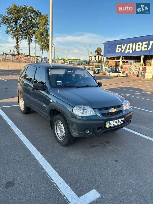 Chevrolet Niva 2013