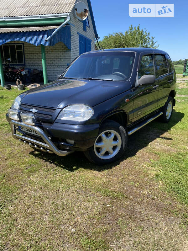 Внедорожник / Кроссовер Chevrolet Niva 2006 в Оржице