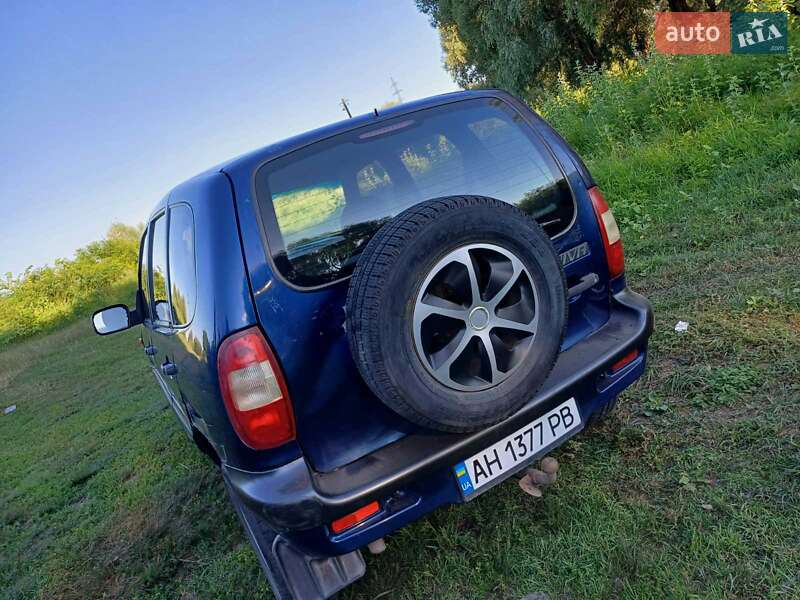 Внедорожник / Кроссовер Chevrolet Niva 2007 в Чернигове