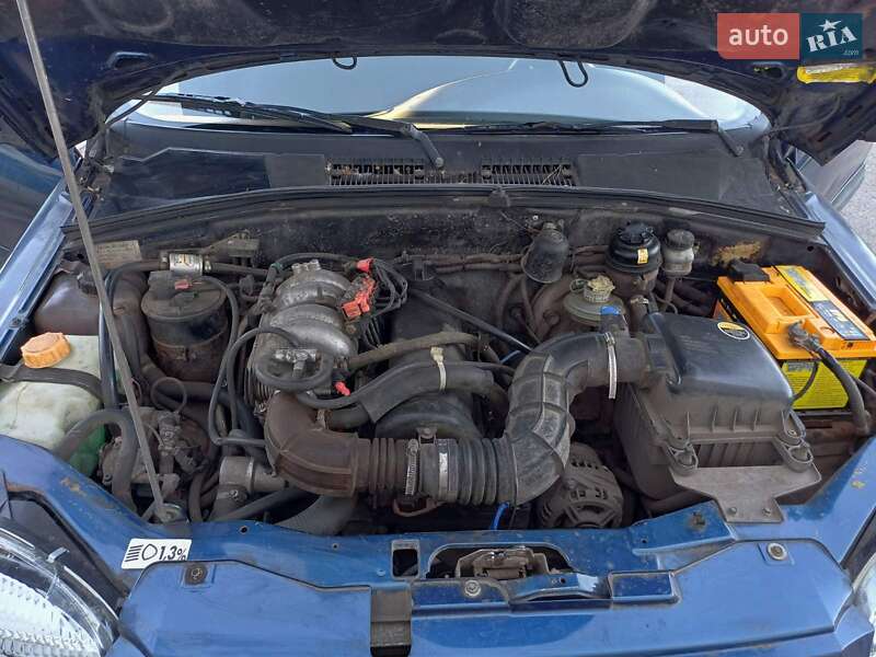 Внедорожник / Кроссовер Chevrolet Niva 2007 в Чернигове