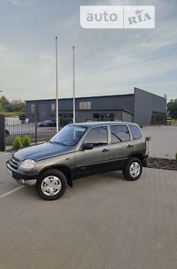 Позашляховик / Кросовер Chevrolet Niva 2005 в Львові