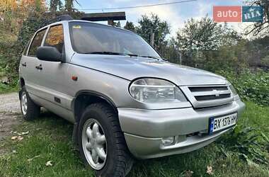 Внедорожник / Кроссовер Chevrolet Niva 2006 в 