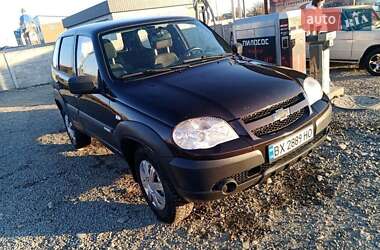 Позашляховик / Кросовер Chevrolet Niva 2013 в Новій Ушиці