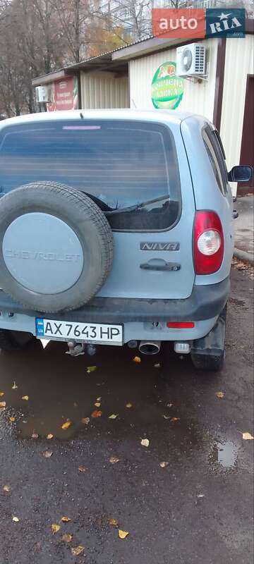 Позашляховик / Кросовер Chevrolet Niva 2004 в Первомайську