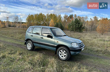 Позашляховик / Кросовер Chevrolet Niva 2005 в Києві