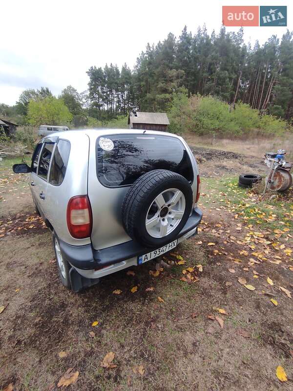 Внедорожник / Кроссовер Chevrolet Niva 2006 в Киеве фото 2 Внедорожник / Кроссовер Chevrolet Niva 2006 в Киеве