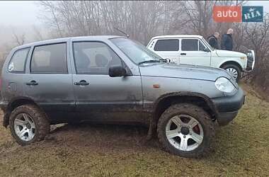 Позашляховик / Кросовер Chevrolet Niva 2005 в Дніпрі