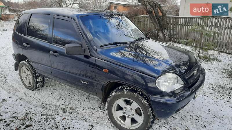 Внедорожник / Кроссовер Chevrolet Niva 2007 в Гребенке