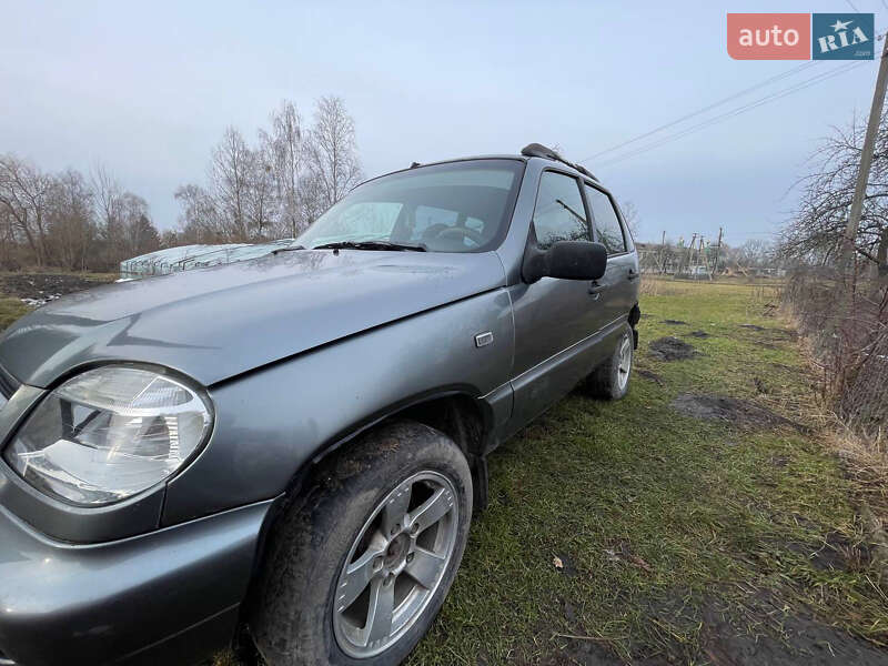 Позашляховик / Кросовер Chevrolet Niva 2008 в Любомлі