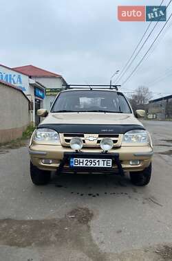 Внедорожник / Кроссовер Chevrolet Niva 2004 в Одессе