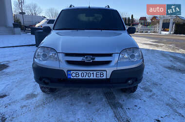 Позашляховик / Кросовер Chevrolet Niva 2011 в Козелеці