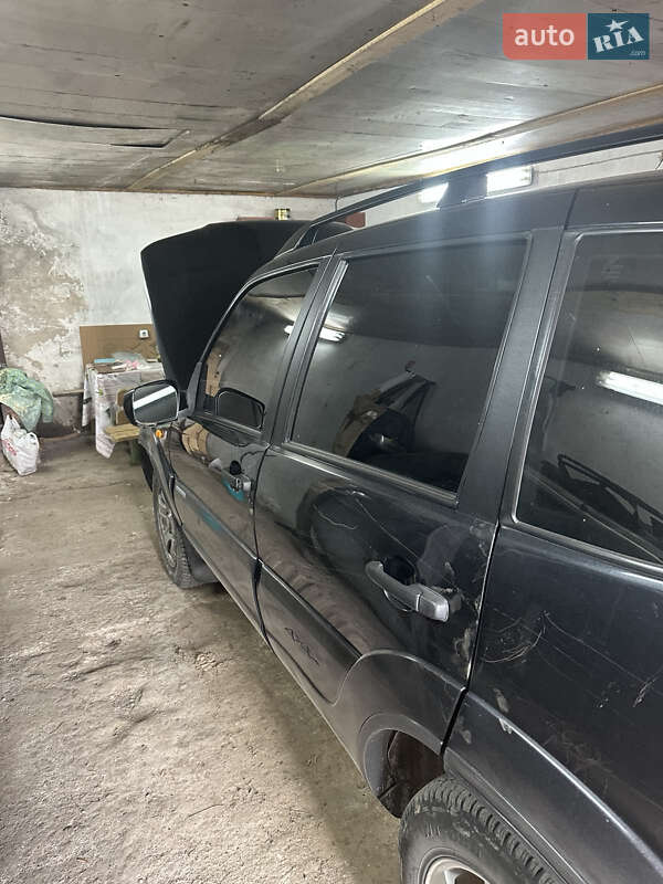 Позашляховик / Кросовер Chevrolet Niva 2010 в Іллінцях