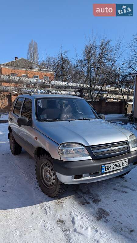 Внедорожник / Кроссовер Chevrolet Niva 2004 в Александрие