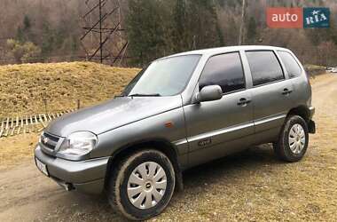Позашляховик / Кросовер Chevrolet Niva 2007 в 