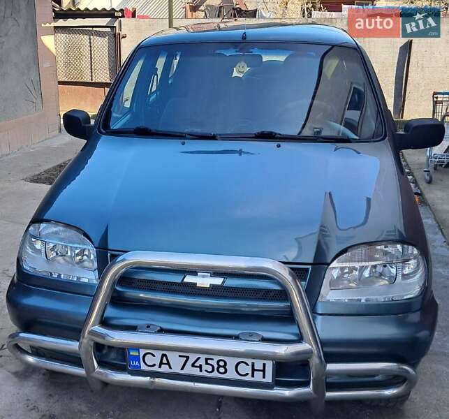 Chevrolet Niva 2008