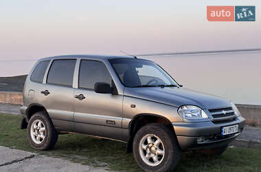 Внедорожник / Кроссовер Chevrolet Niva 2006 в 