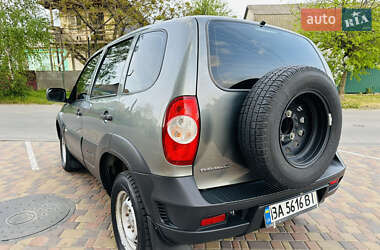 Внедорожник / Кроссовер Chevrolet Niva 2017 в 