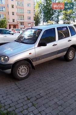Позашляховик / Кросовер Chevrolet Niva 2005 в Львові