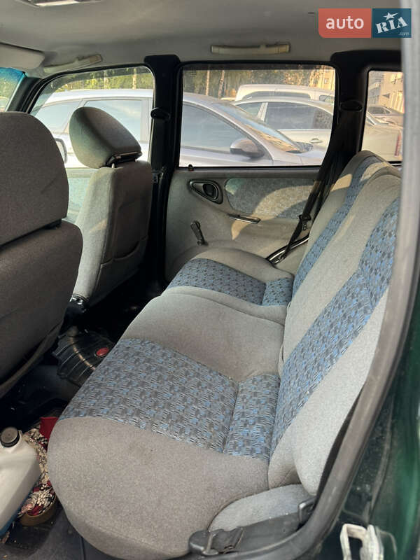Внедорожник / Кроссовер Chevrolet Niva 2005 в Кривом Роге