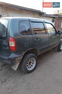 Внедорожник / Кроссовер Chevrolet Niva 2007 в 