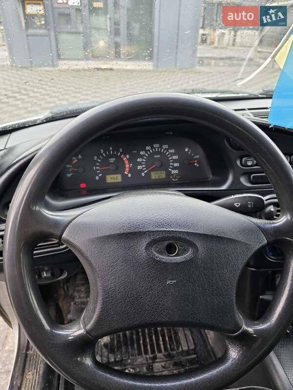 Позашляховик / Кросовер Chevrolet Niva 2007 в Хмельницькому