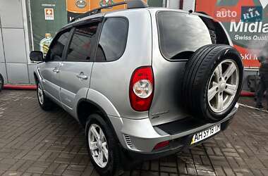 Внедорожник / Кроссовер Chevrolet Niva 2013 в 