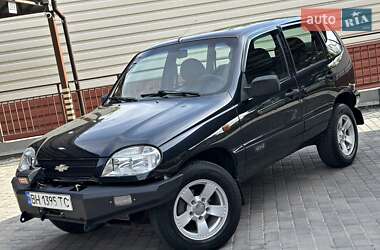 Внедорожник / Кроссовер Chevrolet Niva 2008 в 